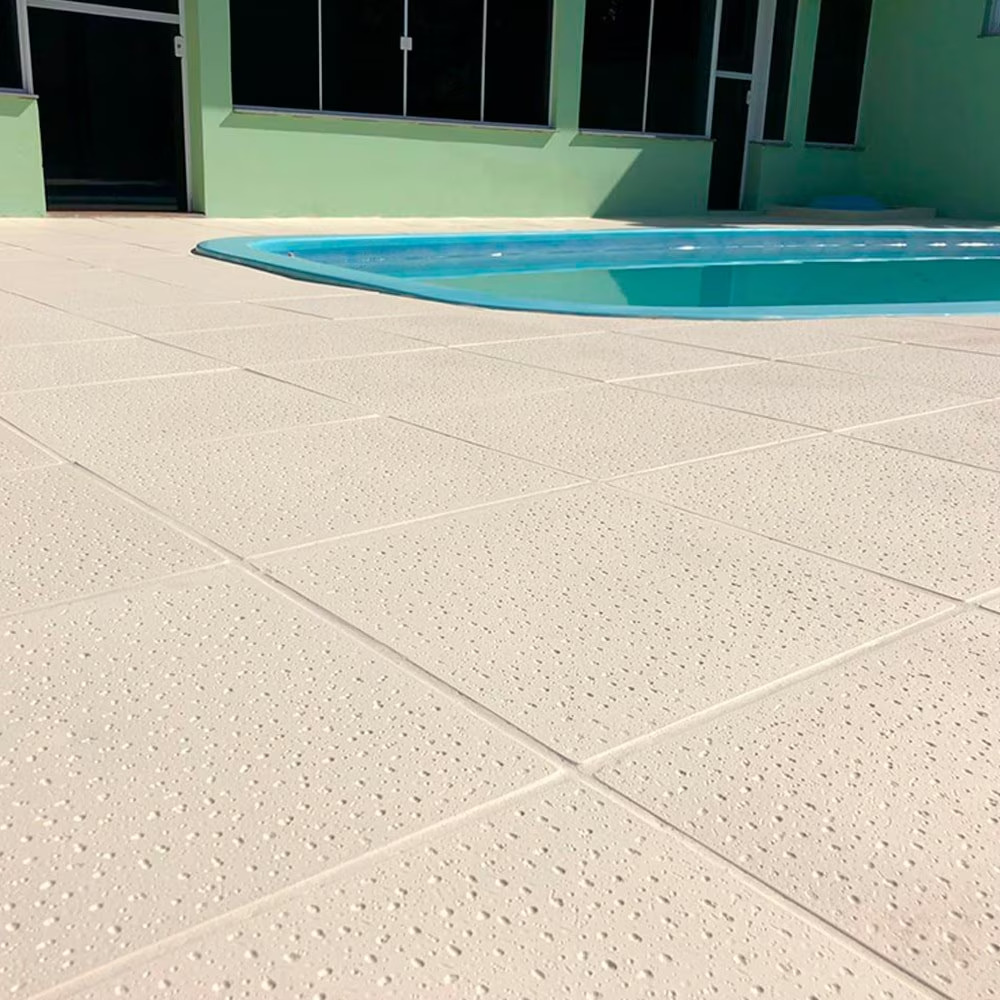 Piso atérmico: conforto para aproveitar a piscina no verão | Blog da taQi