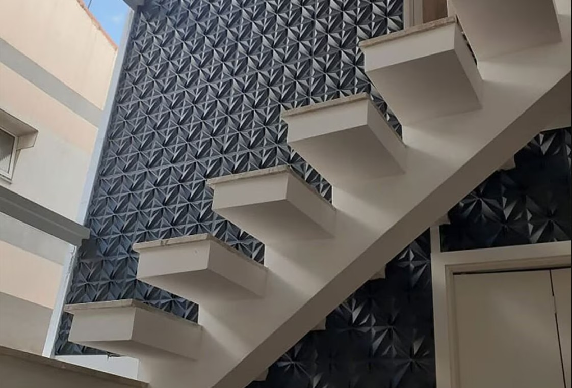 placa-autocolante-para-parede-favom-decor-preto